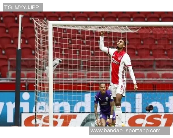 赫拉芬贝赫腿筋轻微受伤将回利物浦接受进一步检查 赫拉芬贝赫腿筋轻微受伤将回利物浦接受进一步检查