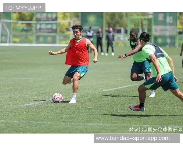 国安外援斯帕吉奇夏季韧带撕裂后积极进行个人恢复训练