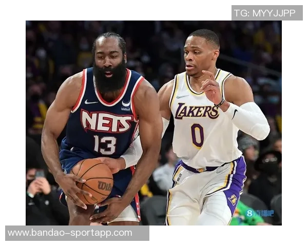 科尔轮换的动态变化分析库里缺阵与斯潘塞崛起的影响探讨